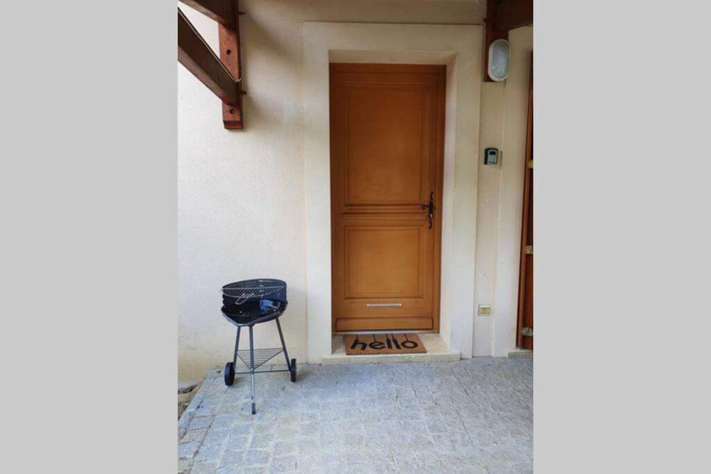 Sarlat - 24 - L'Appartement D'Euphe Avec Piscine Екстер'єр фото