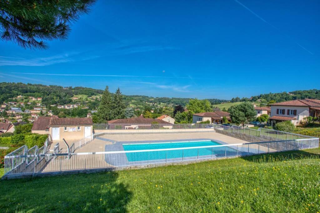 Sarlat - 24 - L'Appartement D'Euphe Avec Piscine Екстер'єр фото